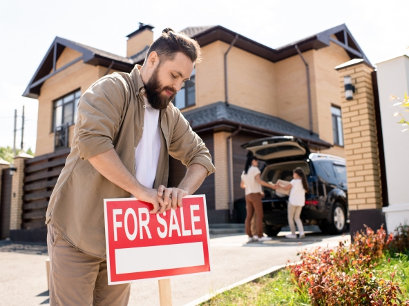 Struggling to Sell Your House? Here’s What You Need to Know